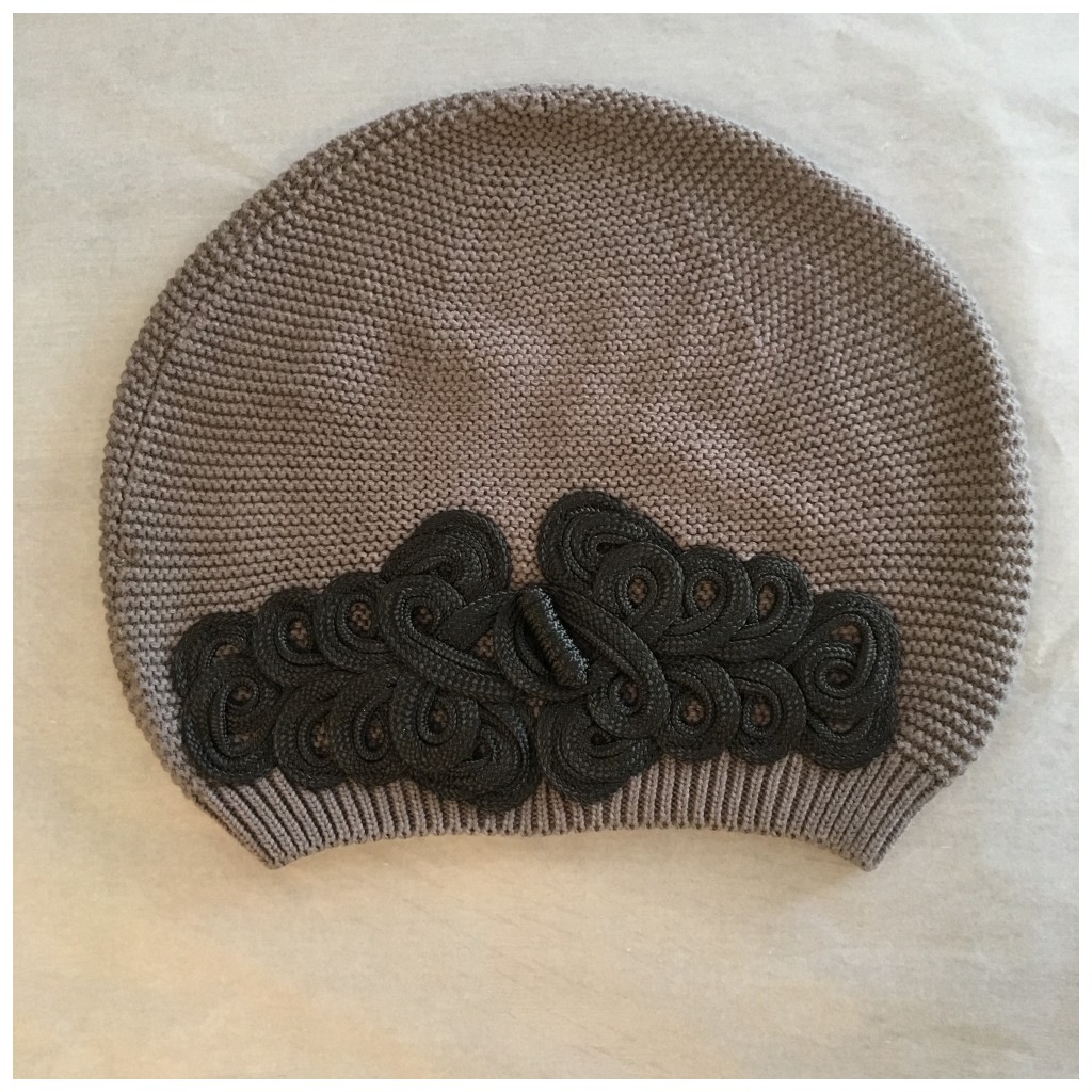 B&eacute;ret "Julia"